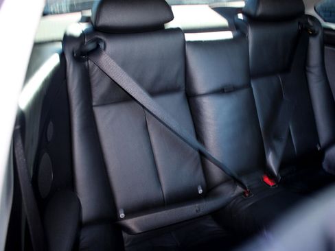 Used 2007 BMW 650i Coupe image 14