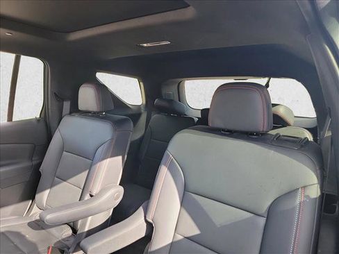 Used 2024 Chevrolet Traverse Z71 w/ Enhanced Driving Package image 14