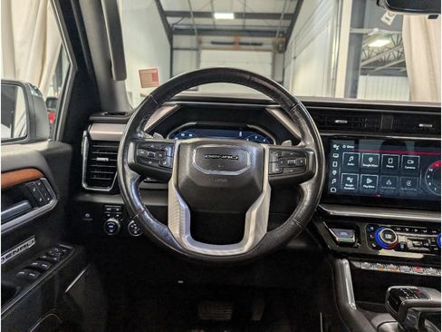 Used 2022 GMC Sierra 1500 Denali w/ Denali Reserve Package AWD/4WD image 13