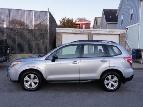 Used 2015 Subaru Forester 2.5i w/ Alloy Wheel Package AWD/4WD image 6