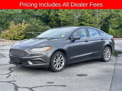 Used 2017 Ford Fusion SE w/ Fusion SE Technology Package