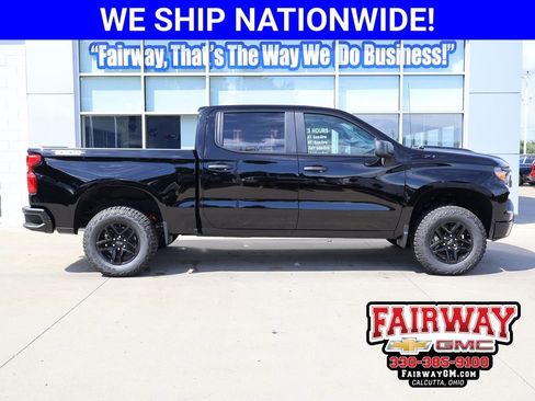 New 2026 Chevrolet Silverado 1500 Custom Trail Boss w/ Midnight Edition AWD/4WD image 1