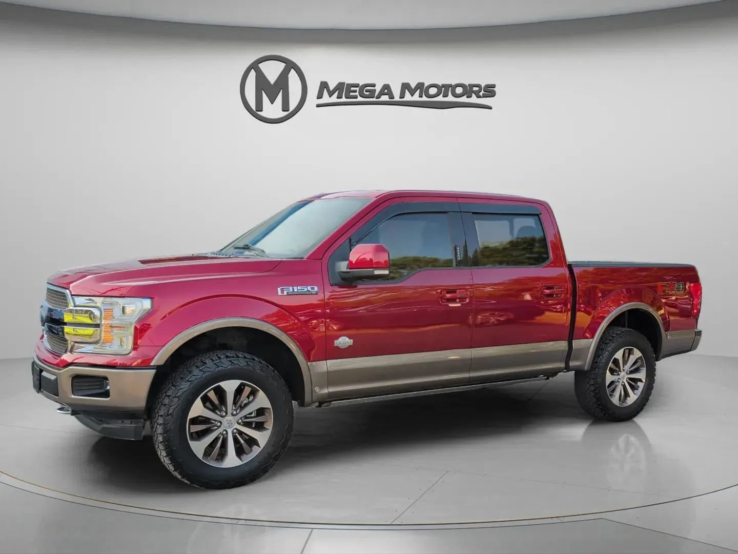 Used 2018 Ford F150 King Ranch w/ Equipment Group 601A Luxury AWD/4WD image 2