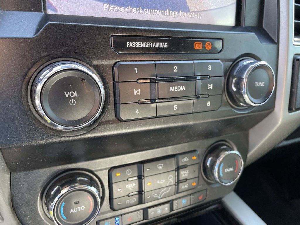 Used 2020 Ford F250 Lariat w/ Lariat Value Package AWD/4WD image 49