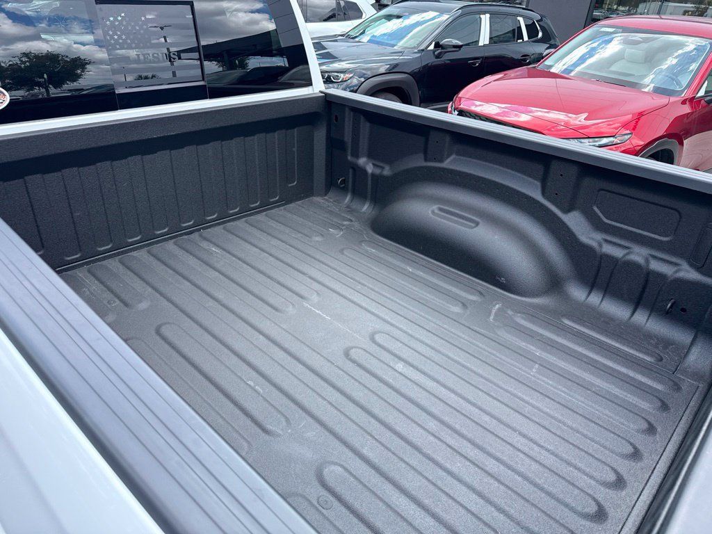 Used 2025 RAM 1500 Big Horn RWD image 10