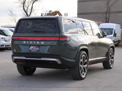 Used 2022 Rivian R1S Launch Edition image 9