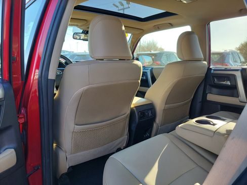 Used 2020 Toyota 4Runner SR5 Premium image 11