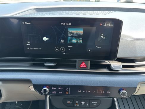 New 2026 Kia Carnival EX image 33