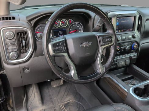 Used 2019 Chevrolet Silverado 1500 RST AWD/4WD image 4