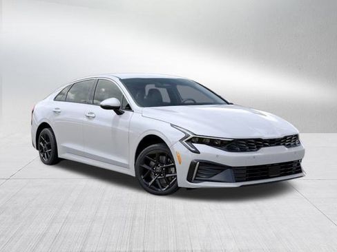 New 2025 Kia K5 LXS image 8