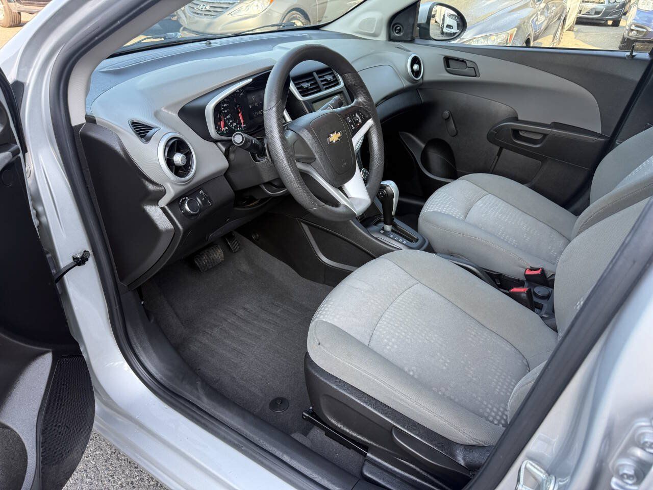 Used 2017 Chevrolet Sonic LS FWD image 8