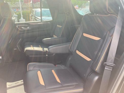 Used 2023 GMC Yukon AT4 w/ LPO, Floor Liner Package AWD/4WD image 17