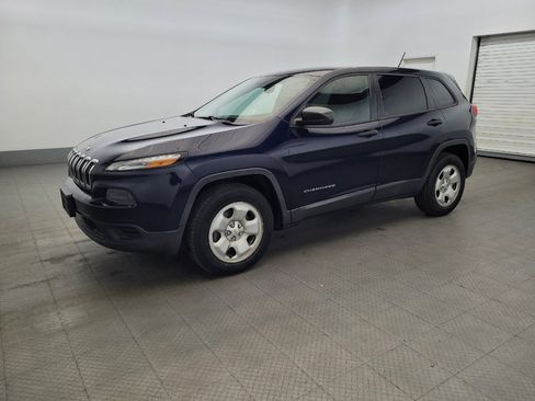 Used 2014 Jeep Cherokee Sport w/ Cold Weather Group AWD/4WD image 2