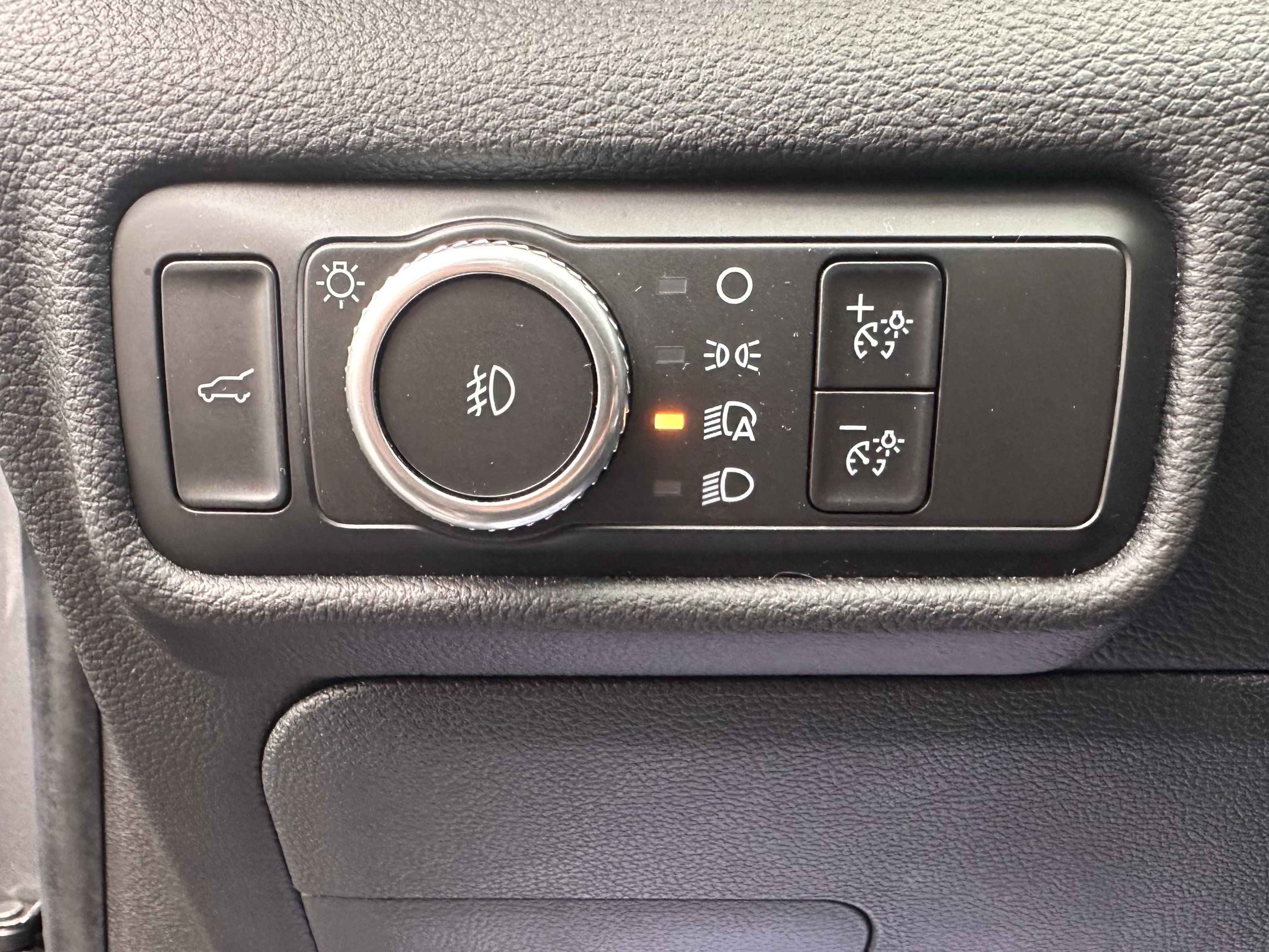 Used 2021 Ford Explorer ST w/ Equipment Group 401A AWD/4WD image 19