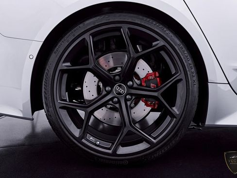 Used 2025 Audi RS 7 Performance AWD/4WD image 33