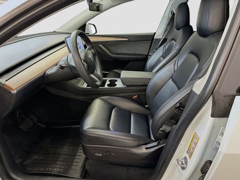 Used 2023 Tesla Model Y Long Range image 13