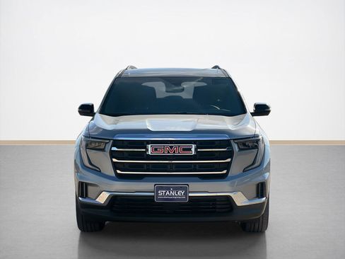 Used 2025 GMC Acadia Elevation image 2