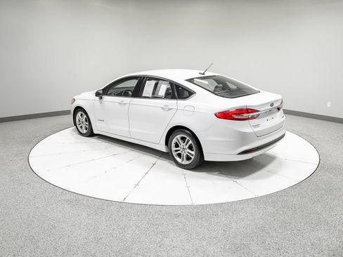 Used 2018 Ford Fusion S FWD image 29