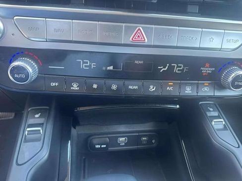 Used 2025 Kia Telluride S FWD image 18