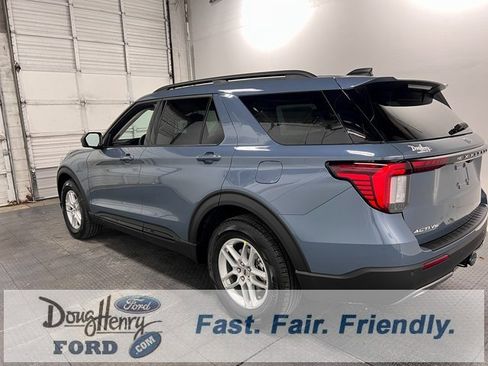 New 2026 Ford Explorer Active w/ Active Comfort Package image 3