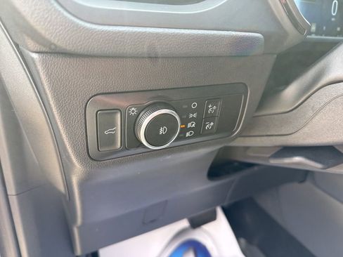 Used 2025 Ford Escape ST-Line Select w/ Tech Pack #2 AWD/4WD image 10
