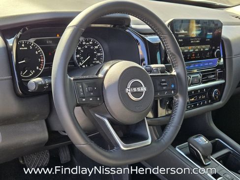 Used 2024 Nissan Pathfinder SL FWD image 21