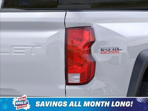 New 2026 Chevrolet Colorado Trail Boss AWD/4WD image 11