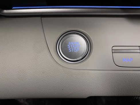 New 2026 Hyundai Elantra Limited image 22