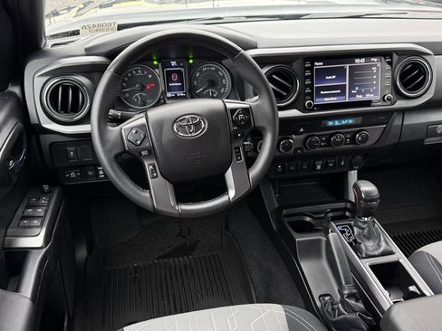 Certified 2021 Toyota Tacoma TRD Off-Road image 16