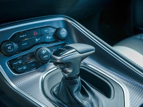 Used 2016 Dodge Challenger SRT Hellcat image 30