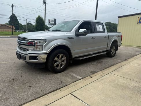 Used 2018 Ford F150 Lariat w/ Equipment Group 502A Luxury AWD/4WD image 4