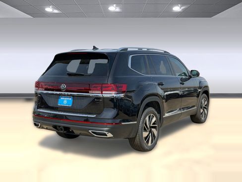 New 2026 Volkswagen Atlas SEL image 8