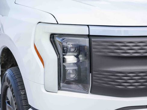 Used 2025 Ford F150 Lightning Flash AWD/4WD image 4
