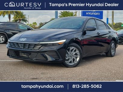 Certified 2025 Hyundai Elantra Blue