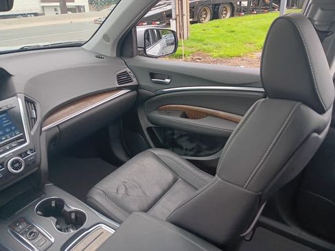 Used 2020 Acura MDX w/ Technology Package AWD/4WD image 12