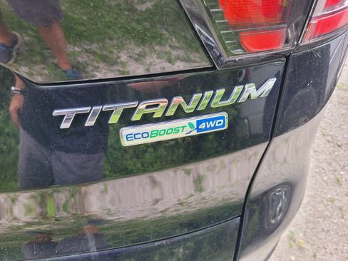 Used 2017 Ford Escape Titanium w/ Canadian Touring Package AWD/4WD image 6