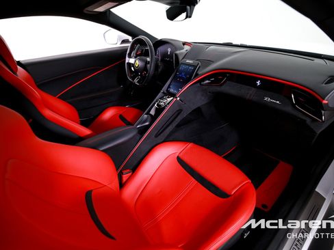 Used 2023 Ferrari Roma image 18