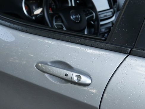 Used 2018 Jeep Cherokee Trailhawk w/ Comfort/Convenience Group image 41