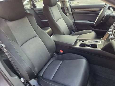 Used 2021 Honda Accord Sedan image 13