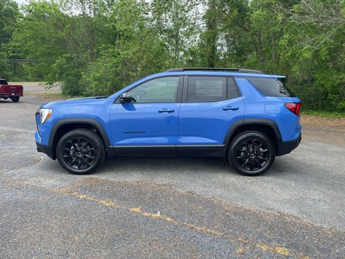 New 2026 GMC Terrain Elevation w/ Black Edition FWD image 2