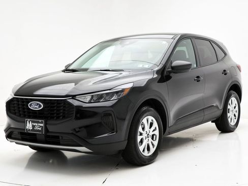 Used 2025 Ford Escape Active image 2