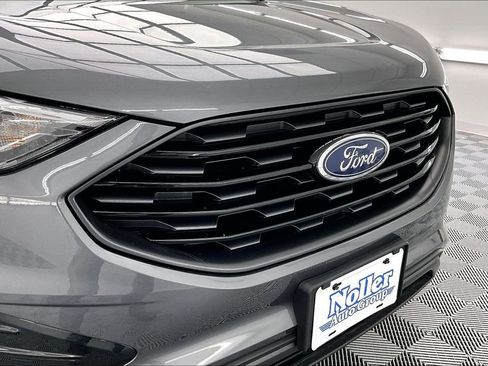 Certified 2022 Ford Edge SEL w/ Sport Appearance Package AWD/4WD image 28