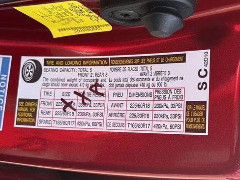 Used 2022 Toyota Venza LE image 30