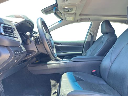 Used 2018 Toyota Camry XSE w/ Audio Package FWD image 10