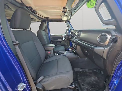 Used 2018 Jeep Wrangler Unlimited Sport S AWD/4WD image 14