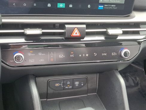 Certified 2026 Kia Sportage SX AWD/4WD image 17