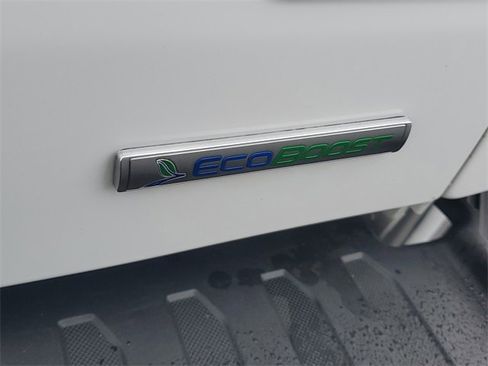 Used 2019 Ford F150 XLT w/ Trailer Tow Package image 7