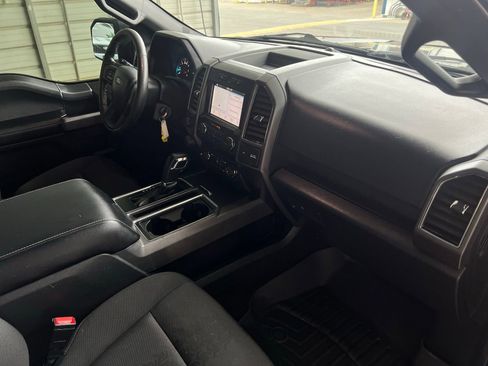 Used 2019 Ford F150 XLT w/ Equipment Group 302A Luxury AWD/4WD image 17