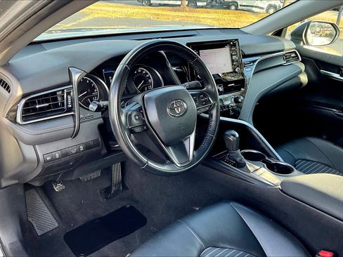 Used 2023 Toyota Camry SE image 17