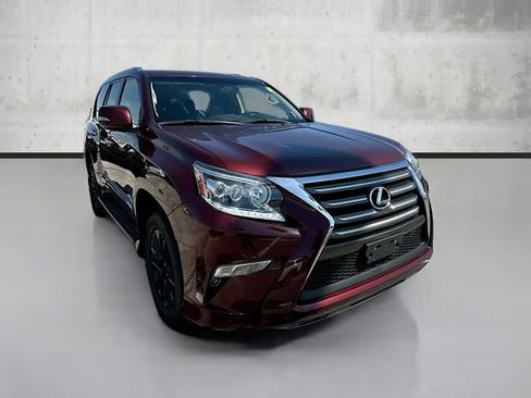 Used 2017 Lexus GX 460 image 3